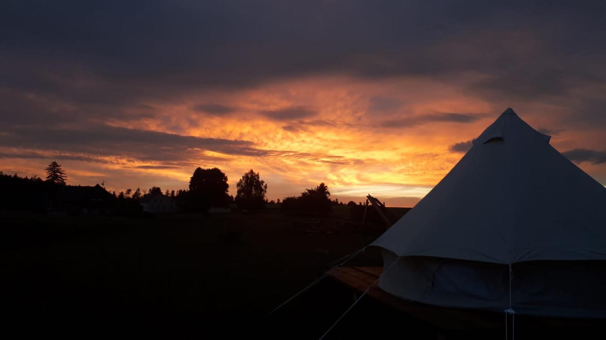 Отель Autark Clamping Camp Durrhennersdorf Экстерьер фото